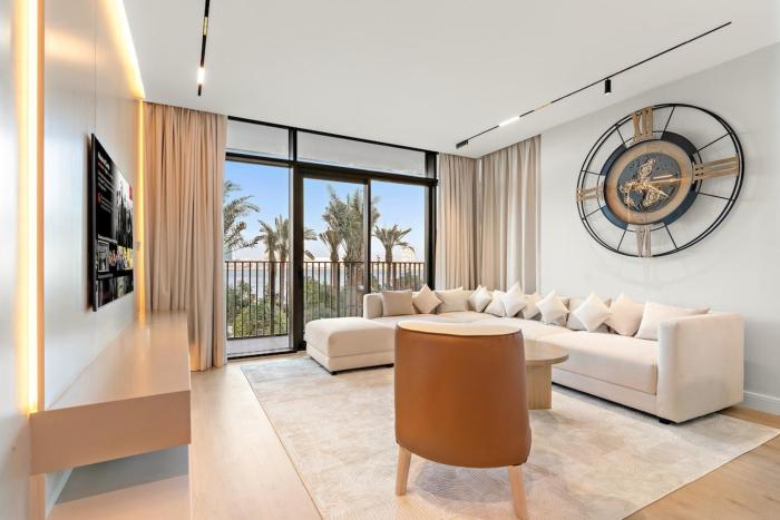 FIRST CLASS 3BR Scenic Views Near Yacht Club