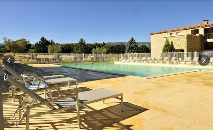 Résidence avec piscine chauffée aux Baumettes
