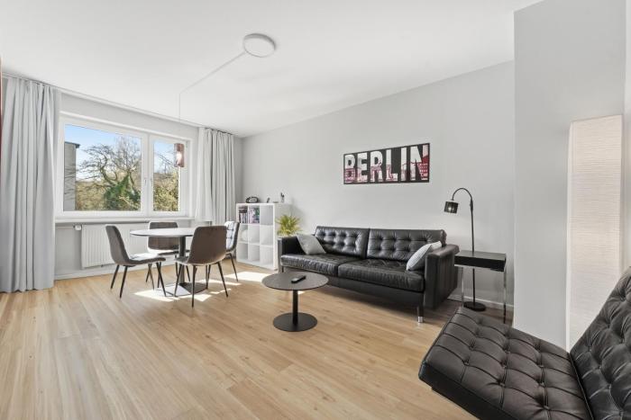 Apartment East Side