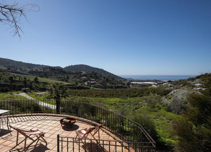 La Garnatilla - Casa La Parra Encanto Andaluz y Vistas al Mar