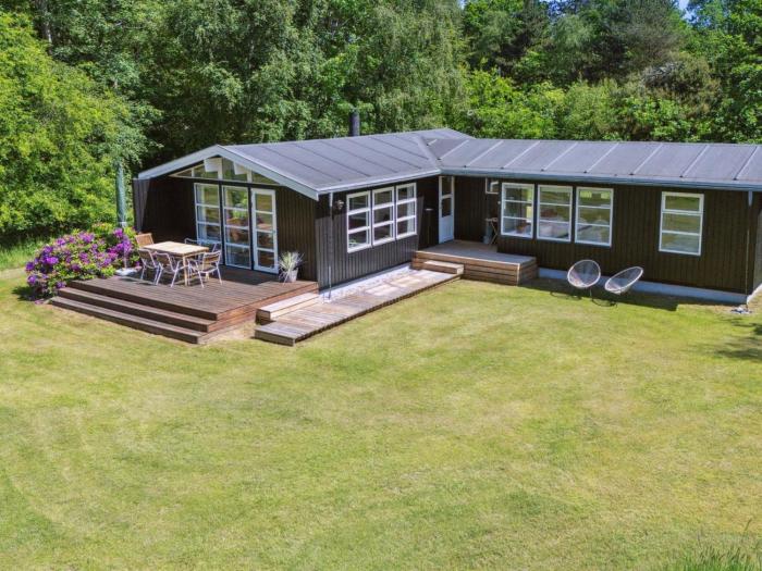Holiday Home Sylvana - from the sea by Interhome