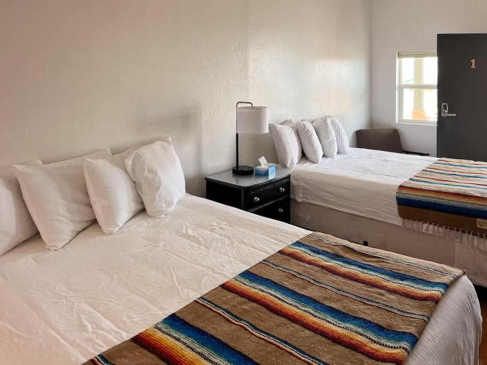 Calf Creek Falls Mini-Suite w Kitchenette