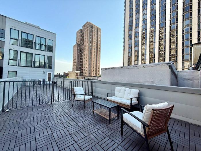 Roof Deck - Trendy And Luxury Center City 1BR Apt