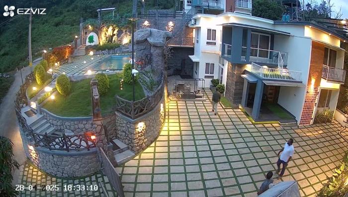 Diga Vista Lake View 4BHK Swimming Pool Cottage Munnar