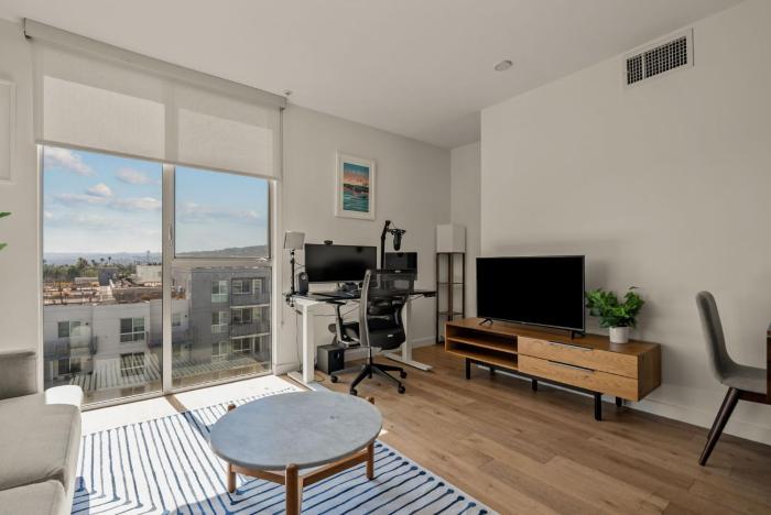 WeHo 1 BR w Work Setup by Anyplace - 11702