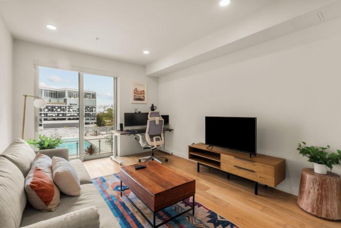 WeHo 1 BR w Work Setup by Anyplace - 11689