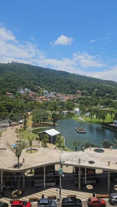 Ap Centro - Wi-fi, Piscina, com Vista da Praça