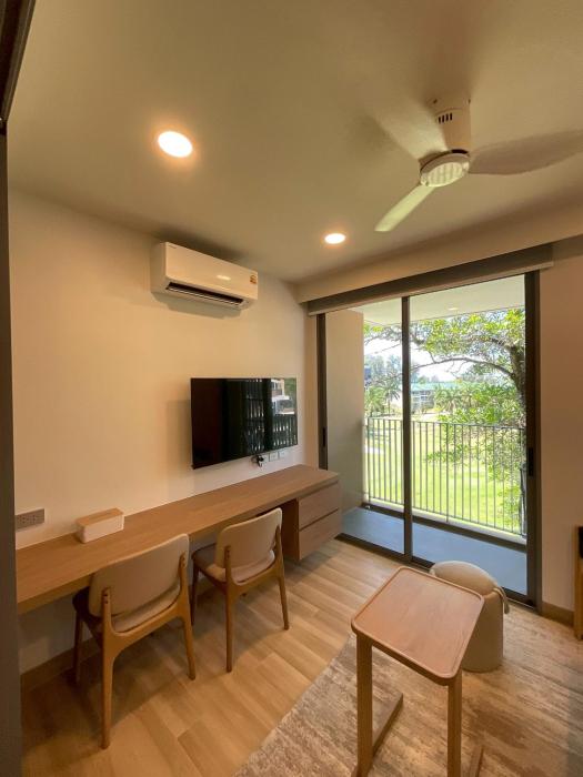 Skypark Celeste Studio 3 min to beach & Golf court view