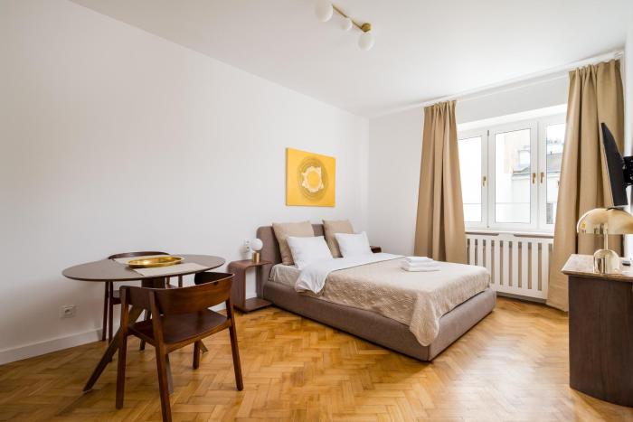 Poznańska Downtown Signature Studio by BookingHost