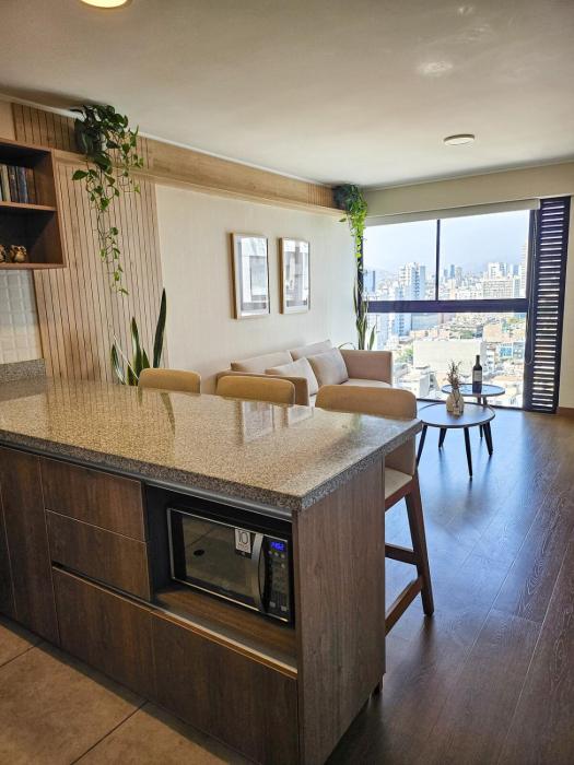 Cozy & Modern Apt with City View in San Isidro