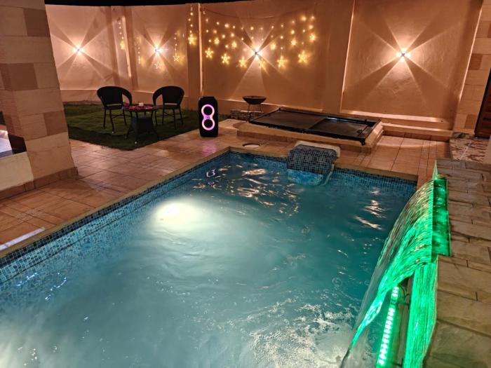 Luxury Villa Escape Pool, Jacuzzi & BBQ Nagpur