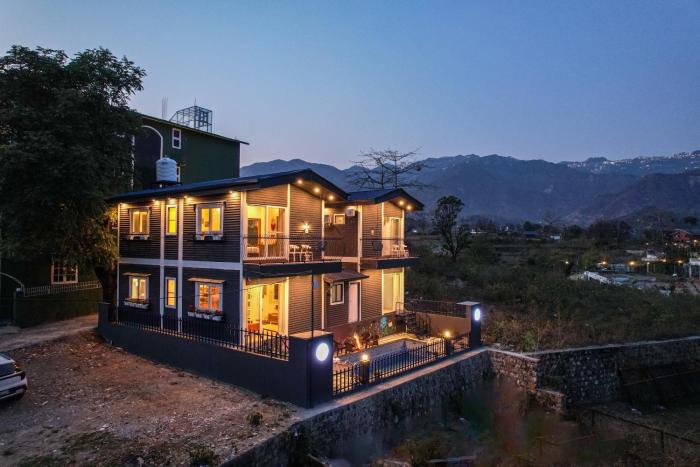 SaffronStays Petals- Musk Rose Cottage