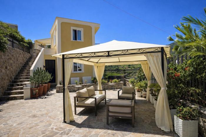 Hotiday Ponza Scogliera