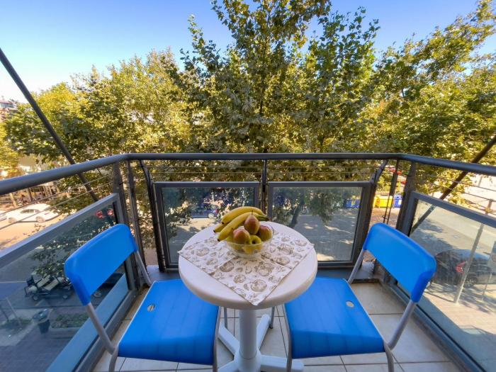 Central Lignano flat with balcony