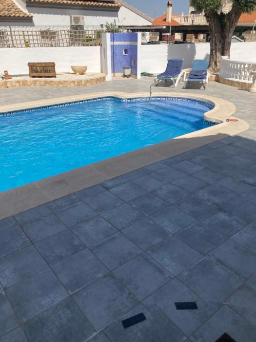 Villa Sparrow, Arboleas