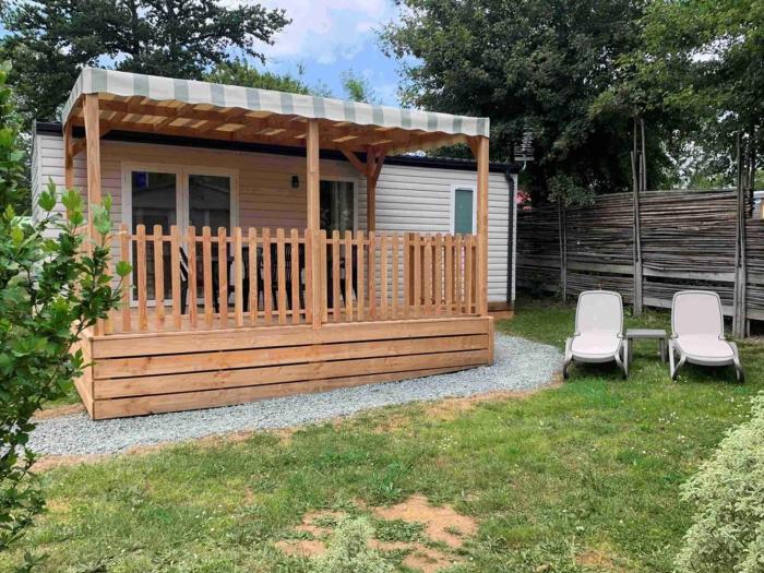 Mobil home avec terrasse - 4 pers. - API-1-52-2122