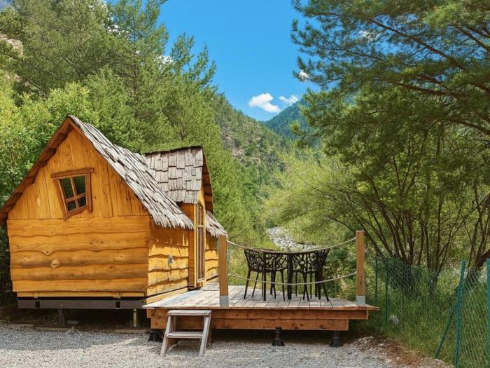 Cabane avec terrasse - 4 pers. - API-1-52-2134