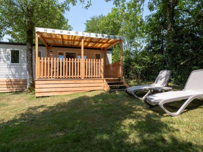 Mobil-home avec terrasse - 6 pers. - API-1-52-2132