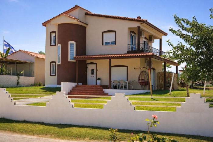 FG Home Rental Vila & Apartments