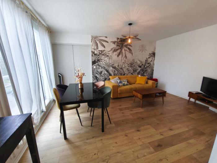 Appartement lumineux avec parking gratuit, accès Lyon rapide
