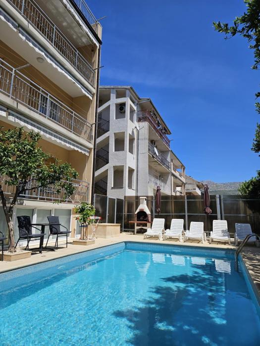 Mikuljan Apartments- Free Parking -5 Min by Walk to Beach