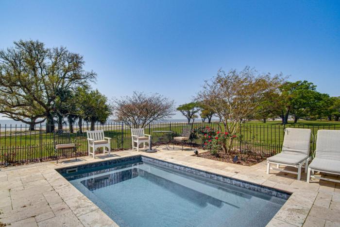 On the Beach + Gulf: Luxe Pass Christian Escape