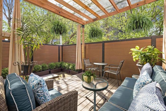 Urban Oasis • 3BR Duplex w Patio• Easy NYC Access