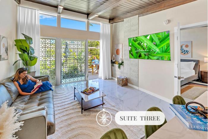 Waterfront Heated pool Lime Key Three