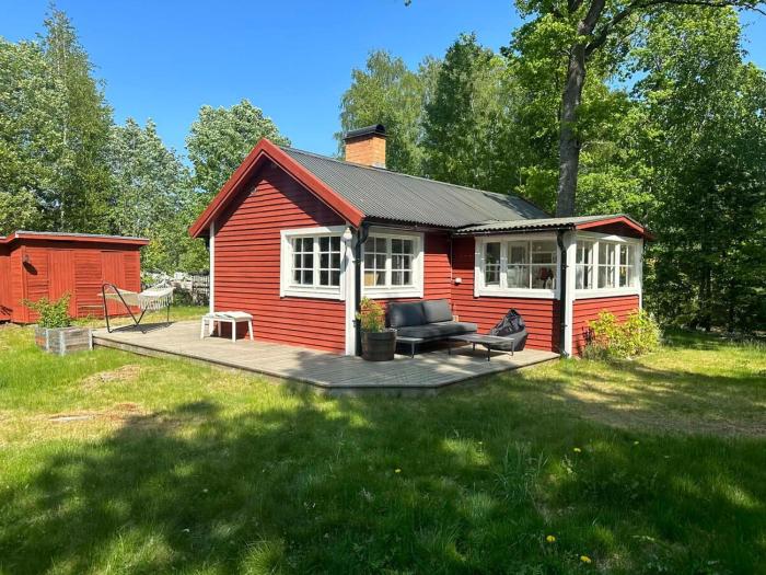 Cozy cottage with terrace, garden & nature
