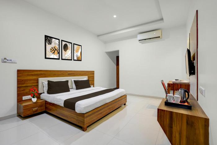 Hotel O Navasari Bus Terminal Formerly Jay Shankar