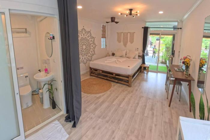 Lotus Apartment