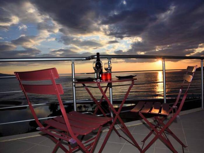 Saranda Seaview Apartment Santi 40