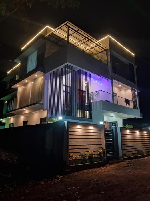 Devyani Villa | Luxury 4 BHK Villa with Pool