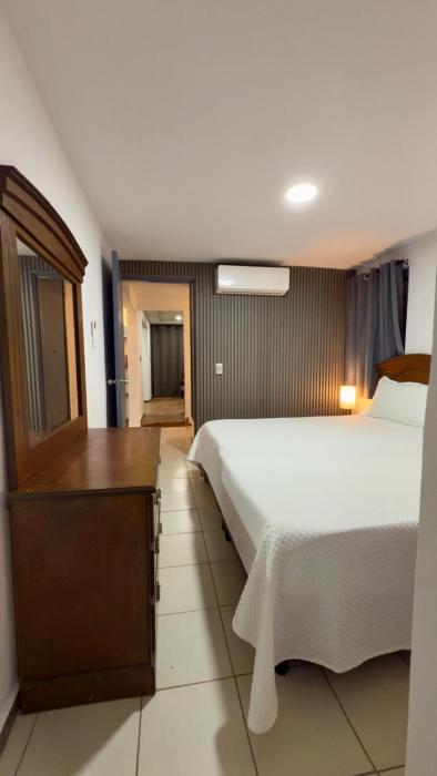 Full House in Zapopan Centrally located