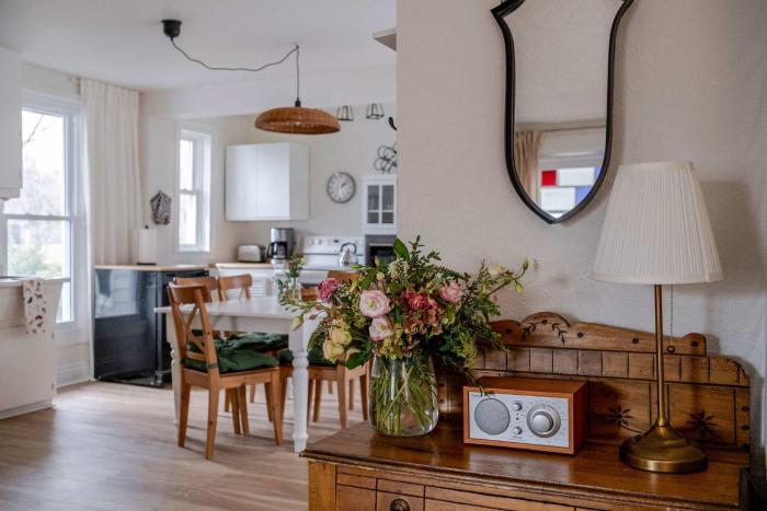 The Wagwell - Pet Friendly in Wellington ST 2025-0096