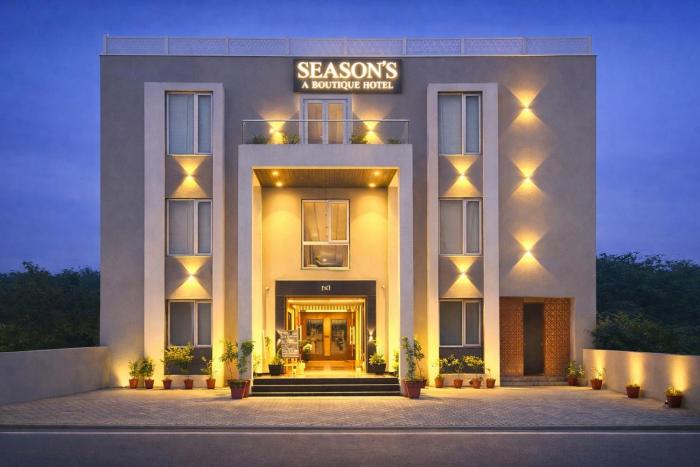 Seasons Boutique Hotel near Sajjangarh Biological Park, Udaipur
