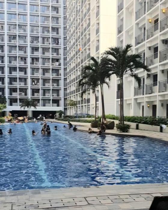 Cozy Stay at Shore Residences MOA Complex
