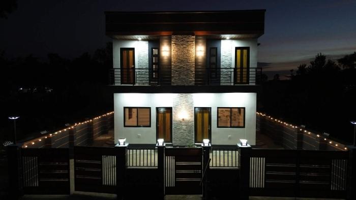 EL JAES Guesthouse 3 bdrms 10-15pax
