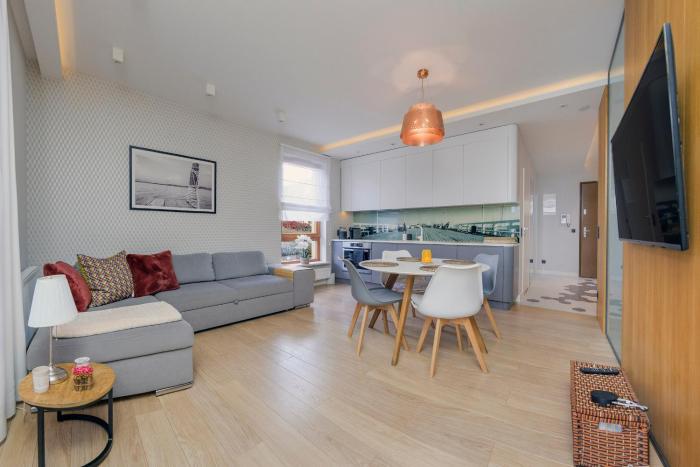 Forest Love - Aquarius