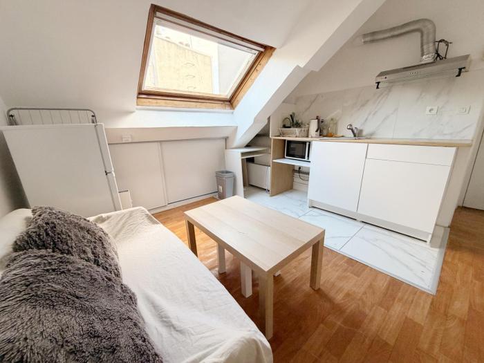 Cozy Apartment Châtelet