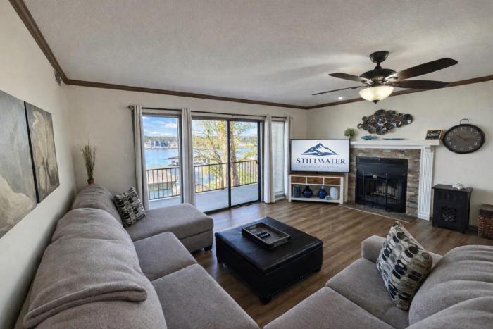 Lake Hamilton Haven Waterfront View Pool & Pickleball Access