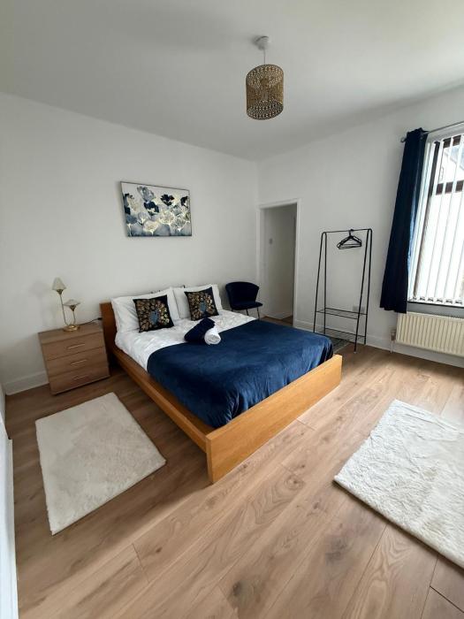 Cozee 2-bed in WV11 ideal for long work stays & relocation cls to New cross hospital M54&M6