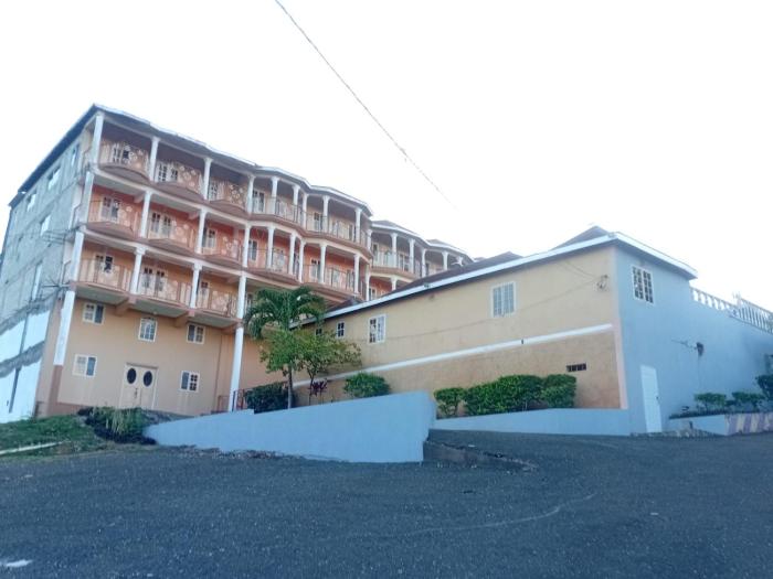 Paradise Reggae Resort