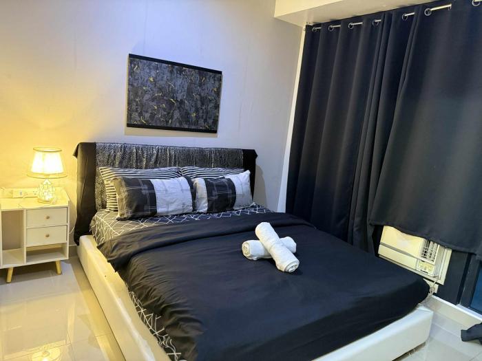 The Gramercy Residences - 2 Bedroom with Balcony
