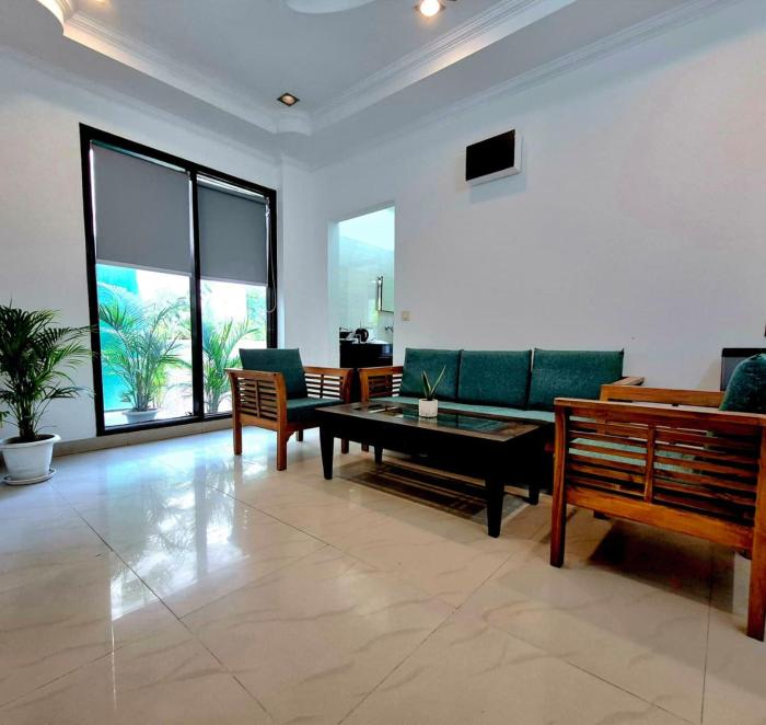 Home Bliss - Signature Tower