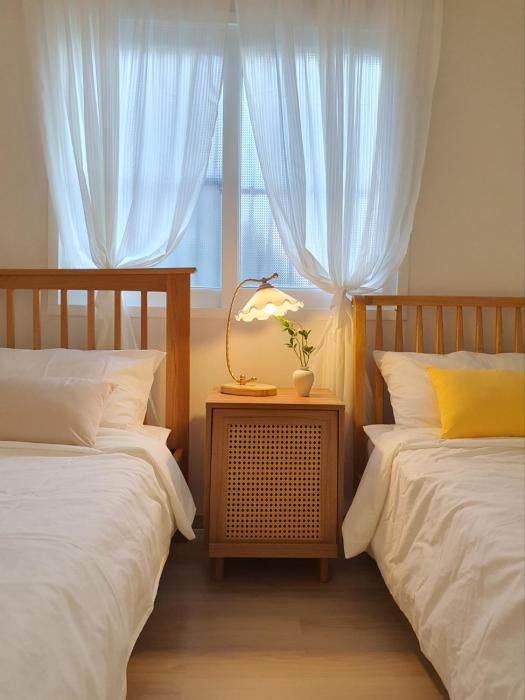 Staywoodnote