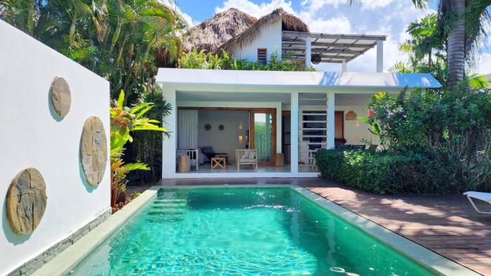 Casa Lowen Villa with Private Pool, 6 minute Walk to Beach