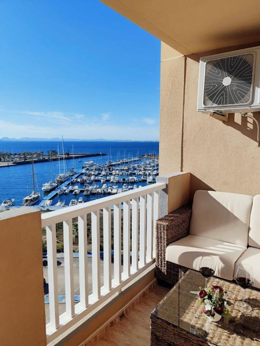 Marina View Apartment with Pool & Balcony - Near Beach