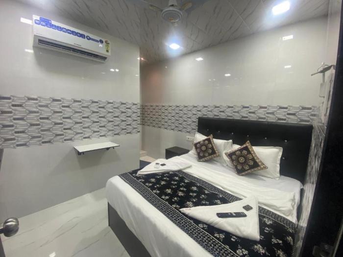 Hotel O Sai Residency