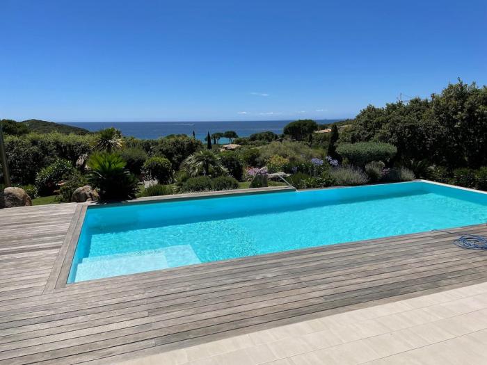 Villa de luxe dans domaine privé avec vue mer